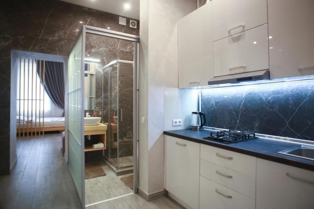 Leogrand Apartment On Drohobycha 4 Lviv Ngoại thất bức ảnh